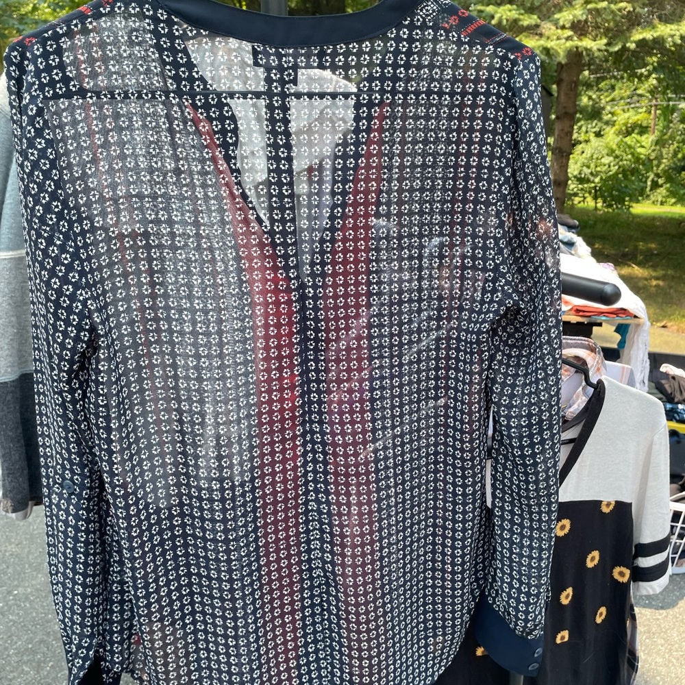 Sanctuary Navy and White Geometric Blouse